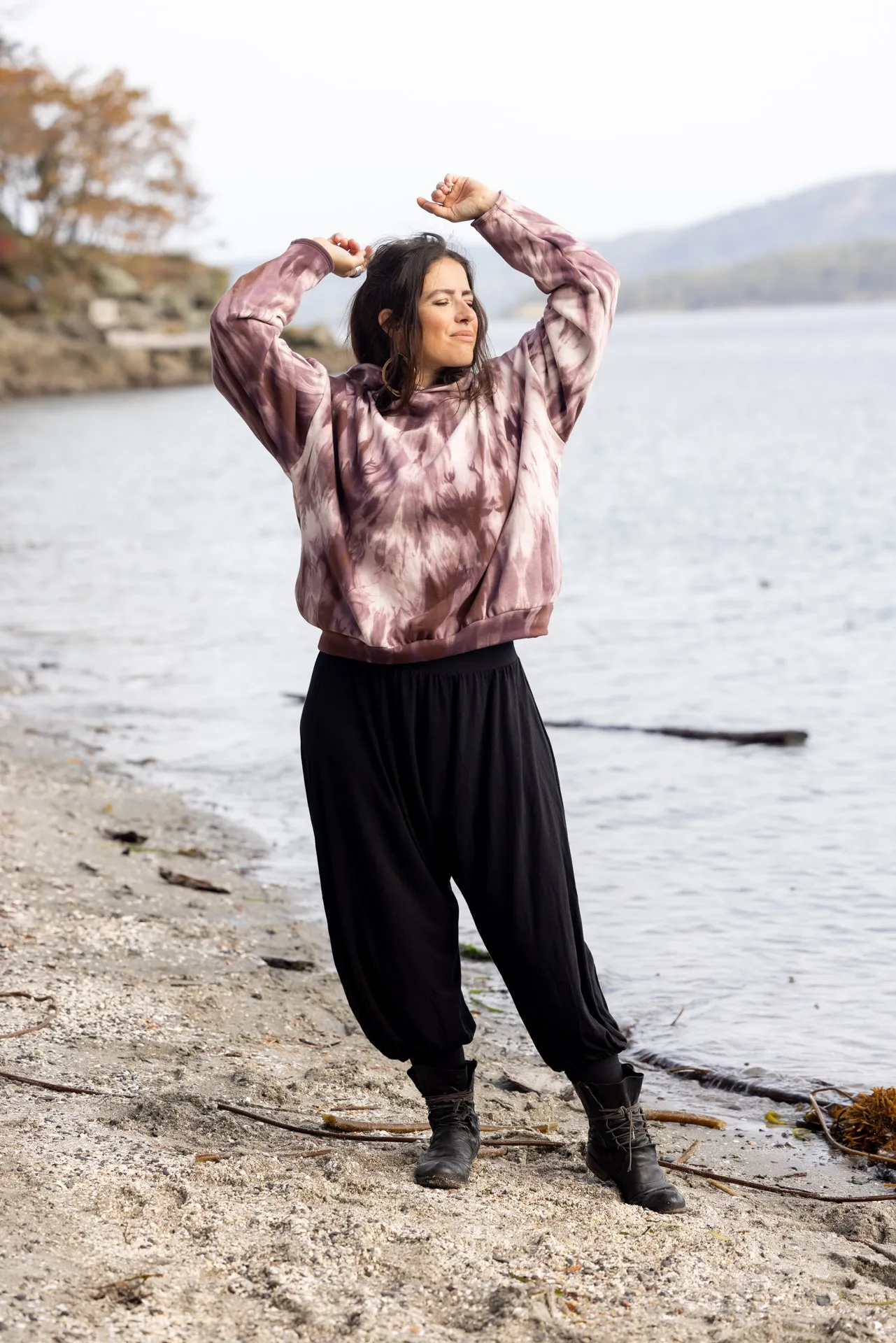 Backyard Hoodie - organic cotton