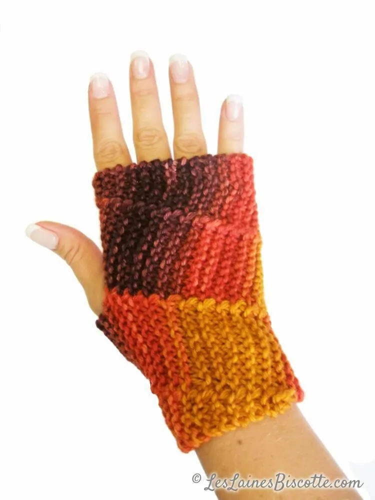 FREE Hat and wrist warmer pattern Flight of the phoenix
