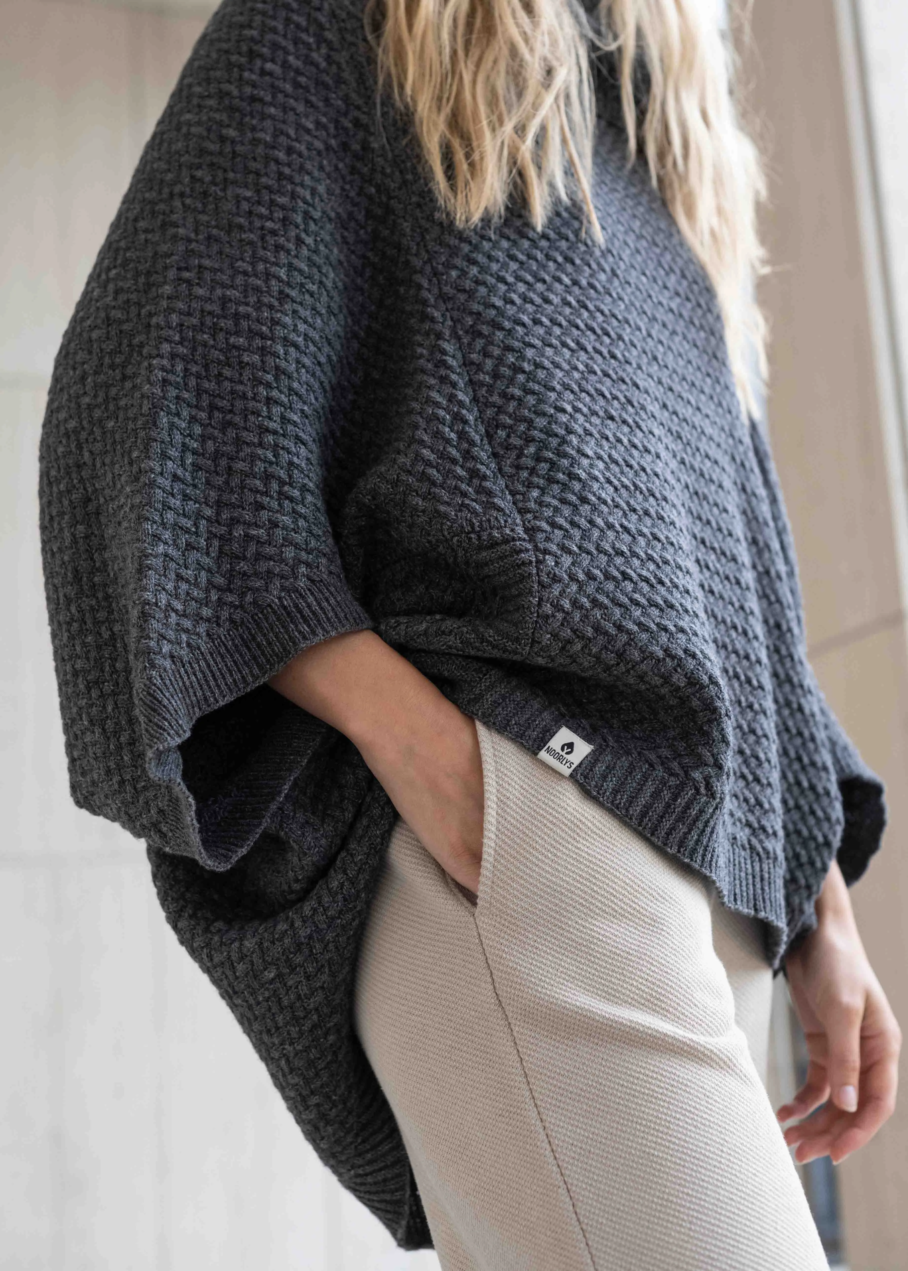 Strick-Poncho MUUS Anthracite