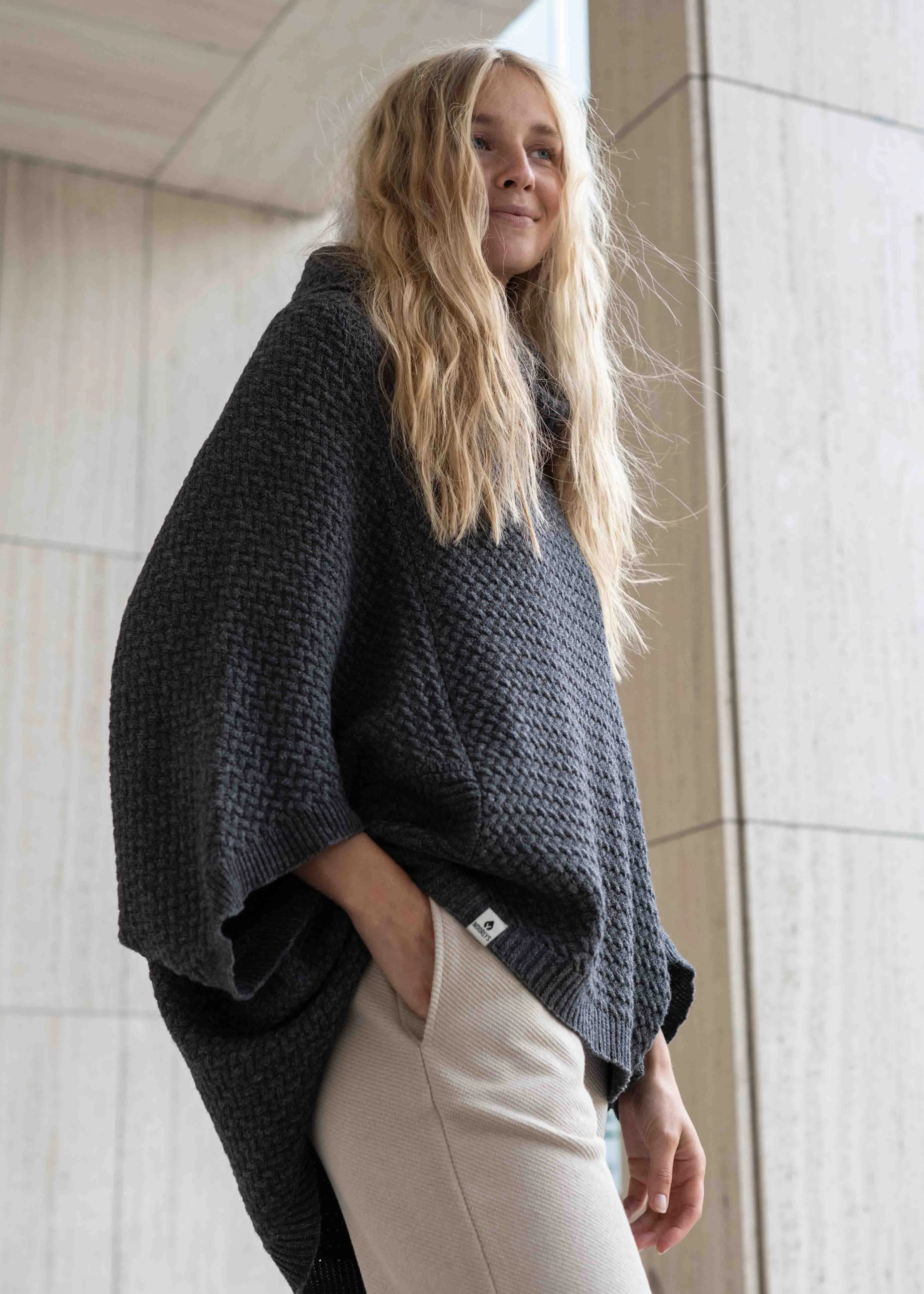 Strick-Poncho MUUS Anthracite