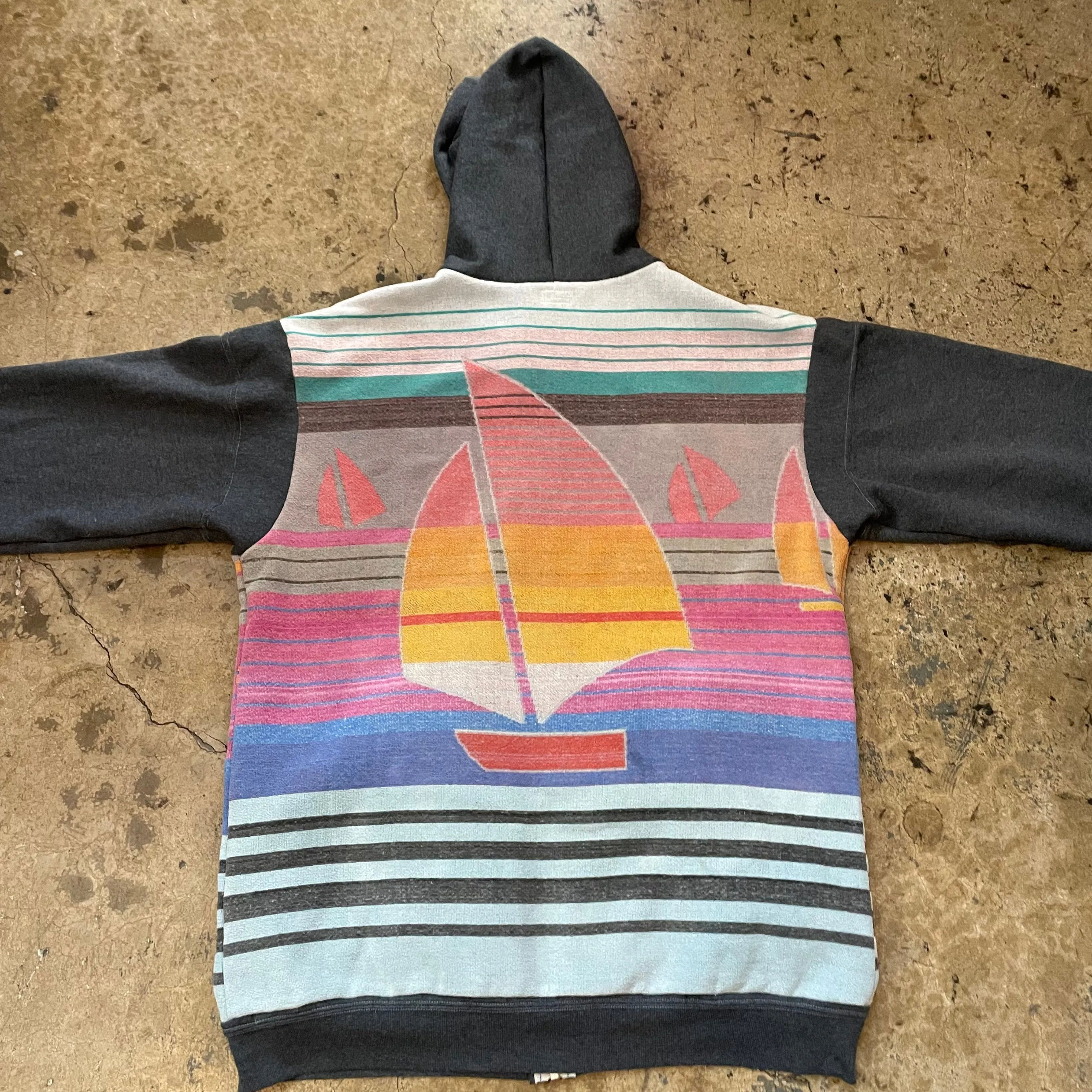 Yokishop - Puffer Pocket Beach Towel Hoodie